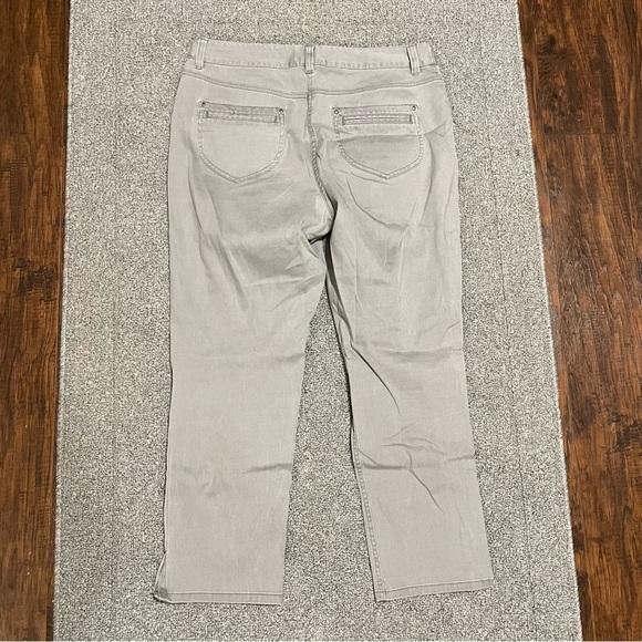 Chicos Pants Womens Size 1 Gray Straight Leg Crop Cotton Stretch Lightweight - Picture 8 of 10